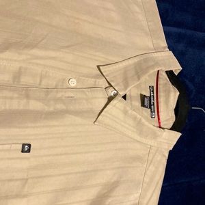 Quicksilver mens short sleeve dress shirt. Tan colored sz 2XL